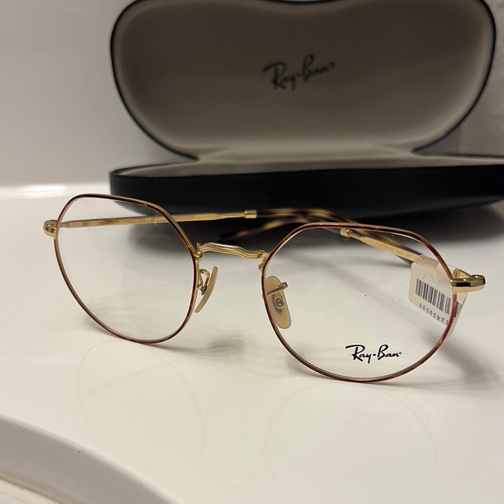 Ray-Ban Gold and Black Vintage-Inspired Eyewear size 51/20/140